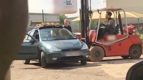People Who Shouldn’t Be Allowed to Own Cars Compilation