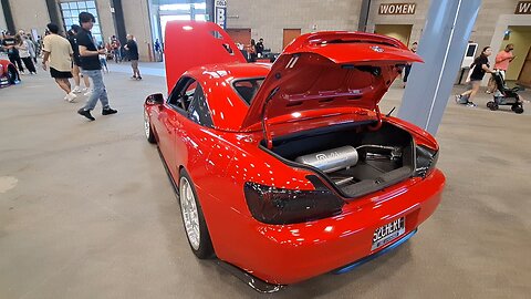 IS THIS A B.M.W M5?
