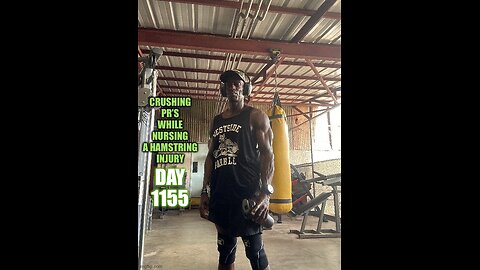 Hitting PRs while nursing a hamstring injury 💪🏾 (Day 1155)