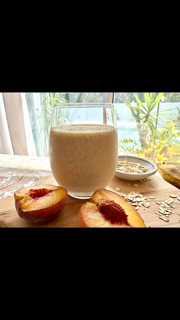 Glow-Up Peach Smoothie 🍑 For Radiant Skin + Calm Vibes ✨ (No Sugar!)