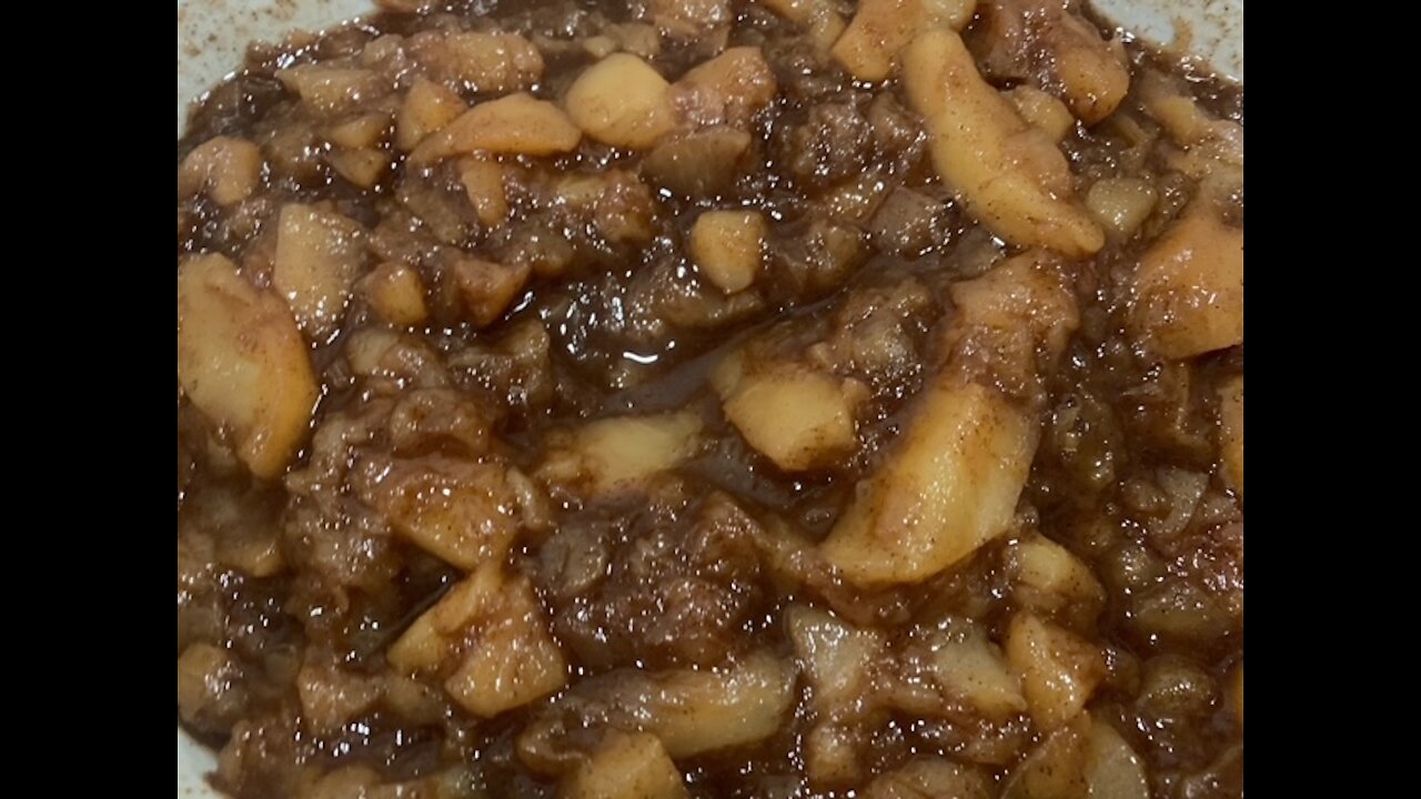 Comforting, homemade Apple Butter
