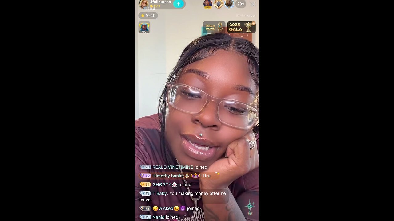 4FULLPURSES NAIL TECH ARGUES WITH HER DUDE BIGO LIVE