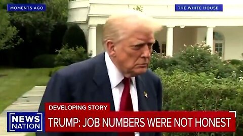 Trump potvrdil, že vyslal jaderné ponorky proti Rusku!