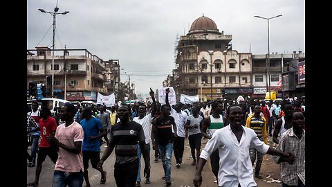 2003 documentary - 4th World War (Protests around the world) Big Noise Films