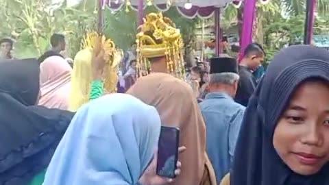 Traditional Malay Wedding Customs: The Unique Procession of the Groom"