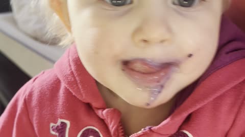 WOW LOOK AT THIS MESSY BABY FACE