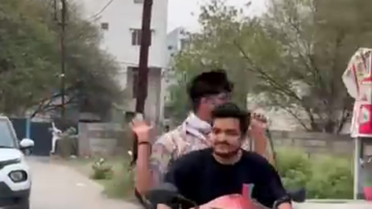 It’s_very_easy_situation_for_me_😎😂_#shorts_#funny(360p)