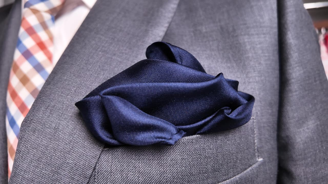 How to Tie the HALF WINDSOR Knot 👔