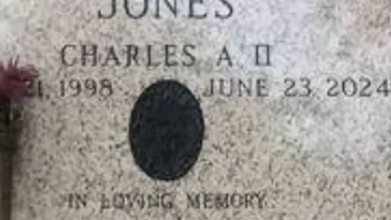 FAMOUS GRAVES - VOL. 377: JULIO FOOLIO