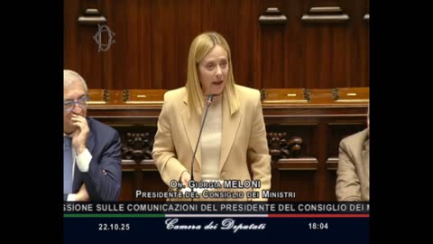 Giorgia Meloni risponde a Riccardo Ricciardi M5S Altra (strigliata epica) 22-10-2025