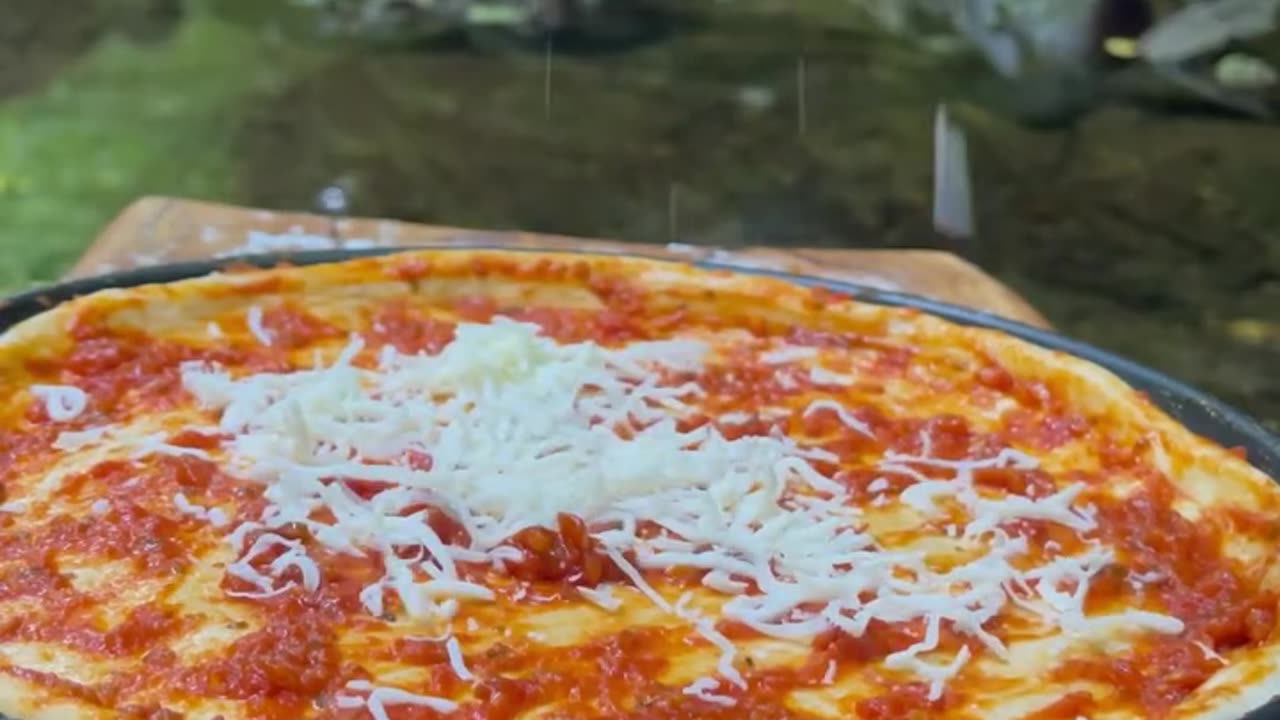 "Wild Pizza – Cooking Real Pizza in the Heart of Nature"