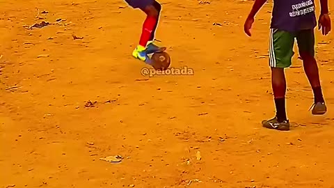 When Football Turns Into Comedy – Funny Dribbles! 🤣⚽