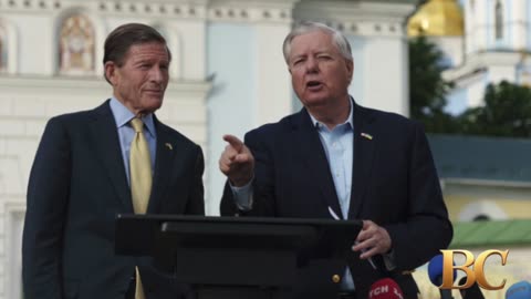 After talks with Zelenskyy and Macron, US senators warn: Putin ‘is preparing for more war’
