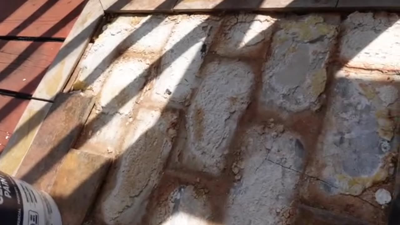 Screened In Again. Spraying Stain & Tile Floor work. Cutting Grass .. YouTube Thrills & Spills Pt 26