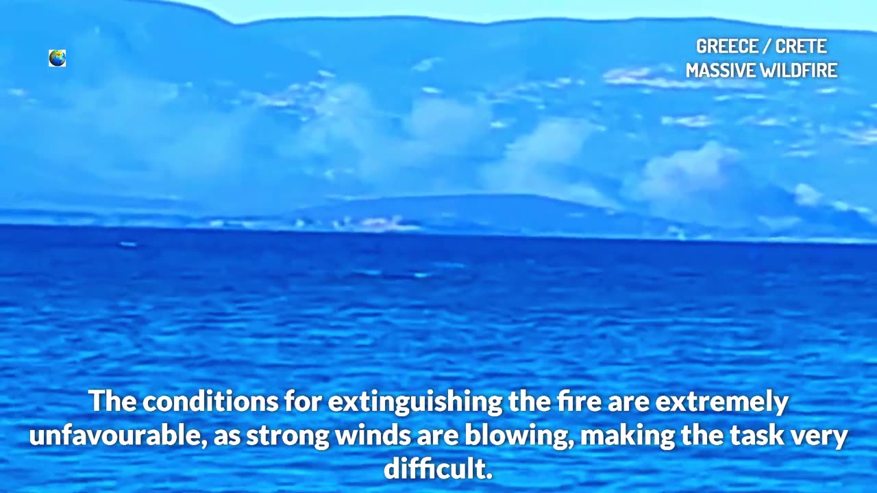Un incendie de forêt massif sur la plus grande île de Grèce, la Crète