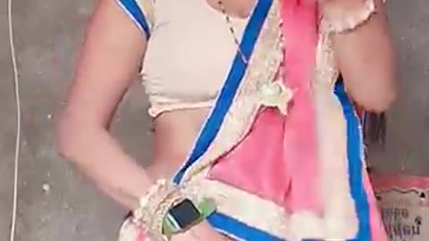 Suno Mujhe khana do is our train