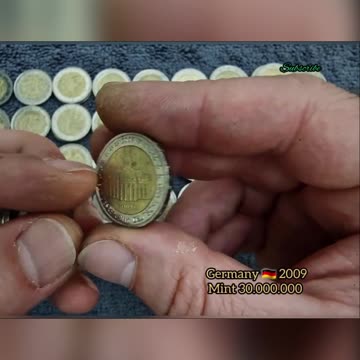 Rare 2 Euro Coin Hunt 💸 #shorts #rarecoins #2eurocoin #eurocoinhunt
