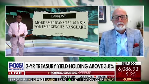 "EMBRARRASSMENT": Jerome Powell is "destroying" the Fed's credibility
