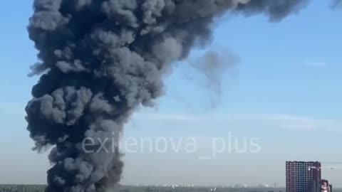 👀💥 In Moscow Balashisha, something is actively burning in an industrial zone