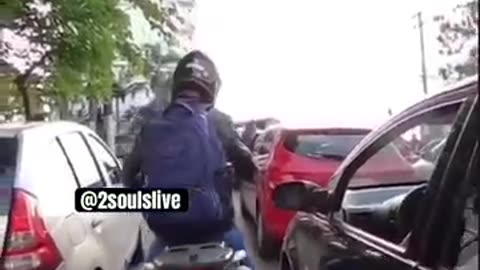 Karm karne jata hu to kand hojata he