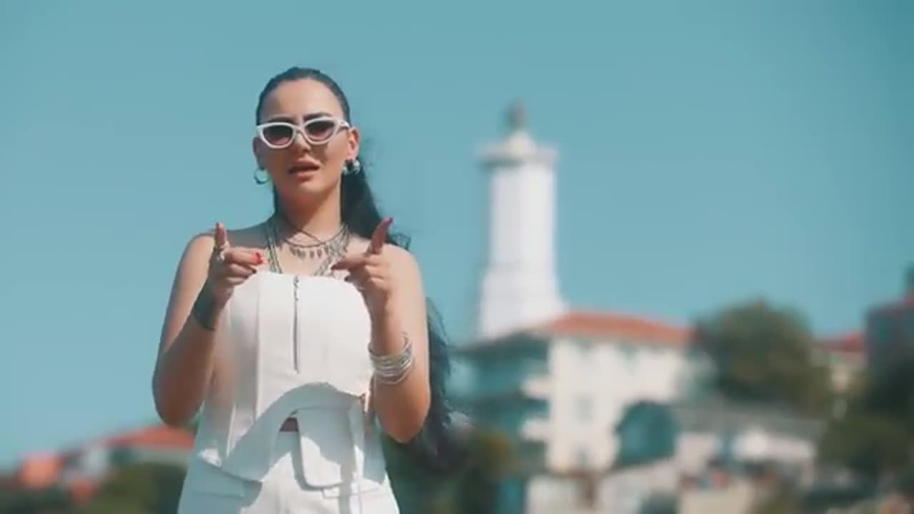 Dodo ft Esin Kaya - Senden Başka