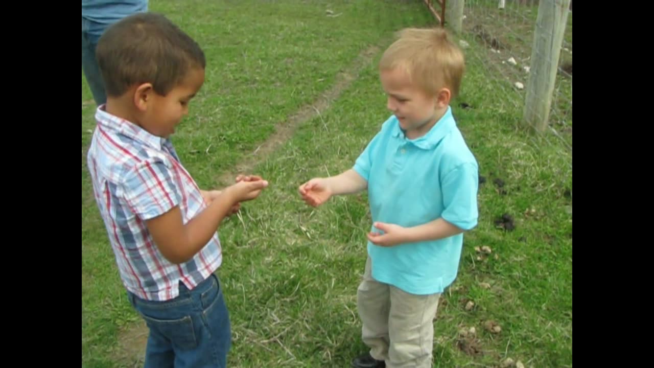 Bryce Does Not Wanna Hold Worm!