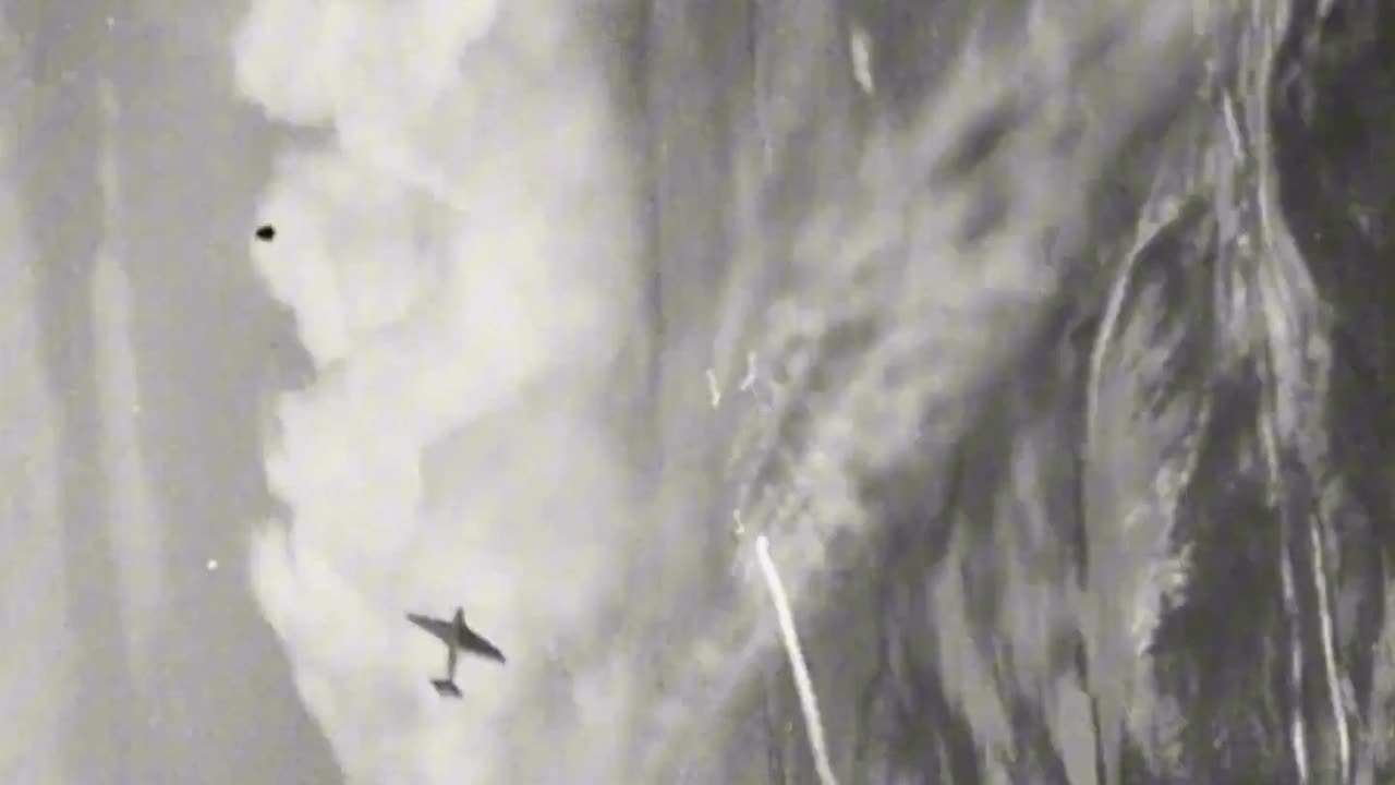 Messerschmitt Bf 110 gun camera over the Eastern Front in 1942