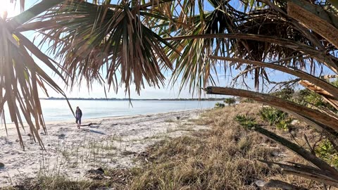 S05E10 - Spending Two Months at Matanzas Inlet