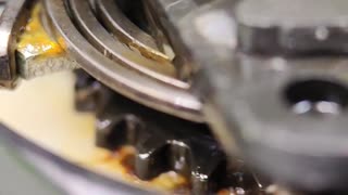 Super cool bicycle shifter mechanism.