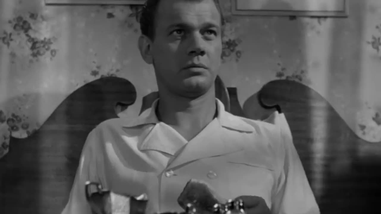 Shadow of a Doubt (1943)