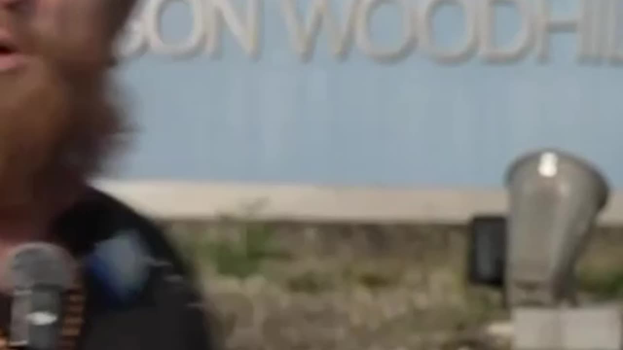 Tommy Robinson is released