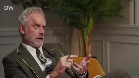 Jordan Peterson calls the WEF a “FASCIST ORGANIZATION.”