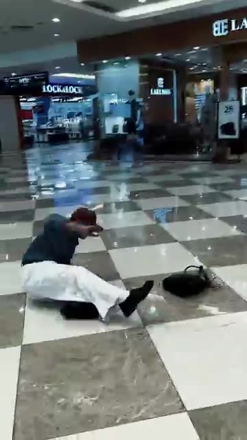 I knew he was a thief!!!