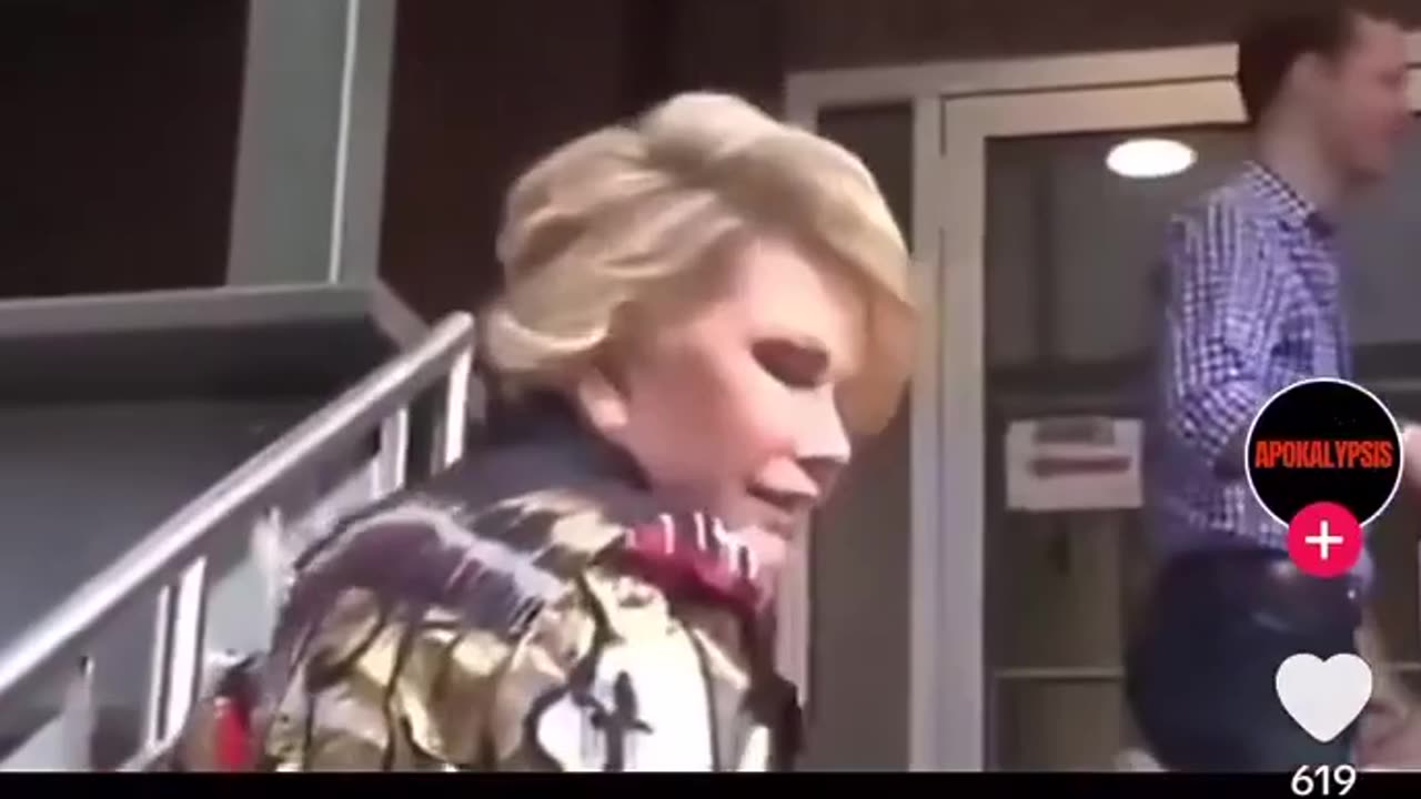 ANYONE NOTICE ANYTHING ABOUT THE "FIRST LADIES"?