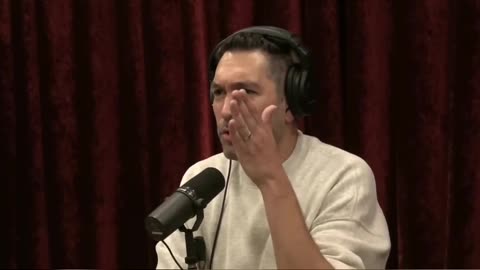 Why Must US Politicians 'Worship' Israel? - Dave Smith with Joe Rogan