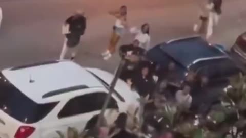 "Teen mob" surrounds and beats a white kid at Temple University