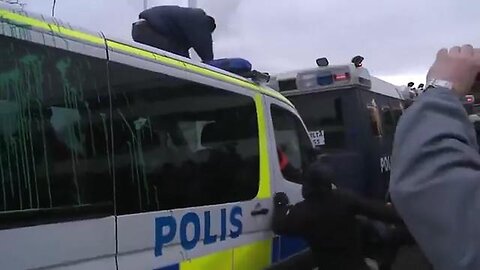 "Sweden Grapples with Immigrant Groups: Unrest, City Rampages and Police Clashes"