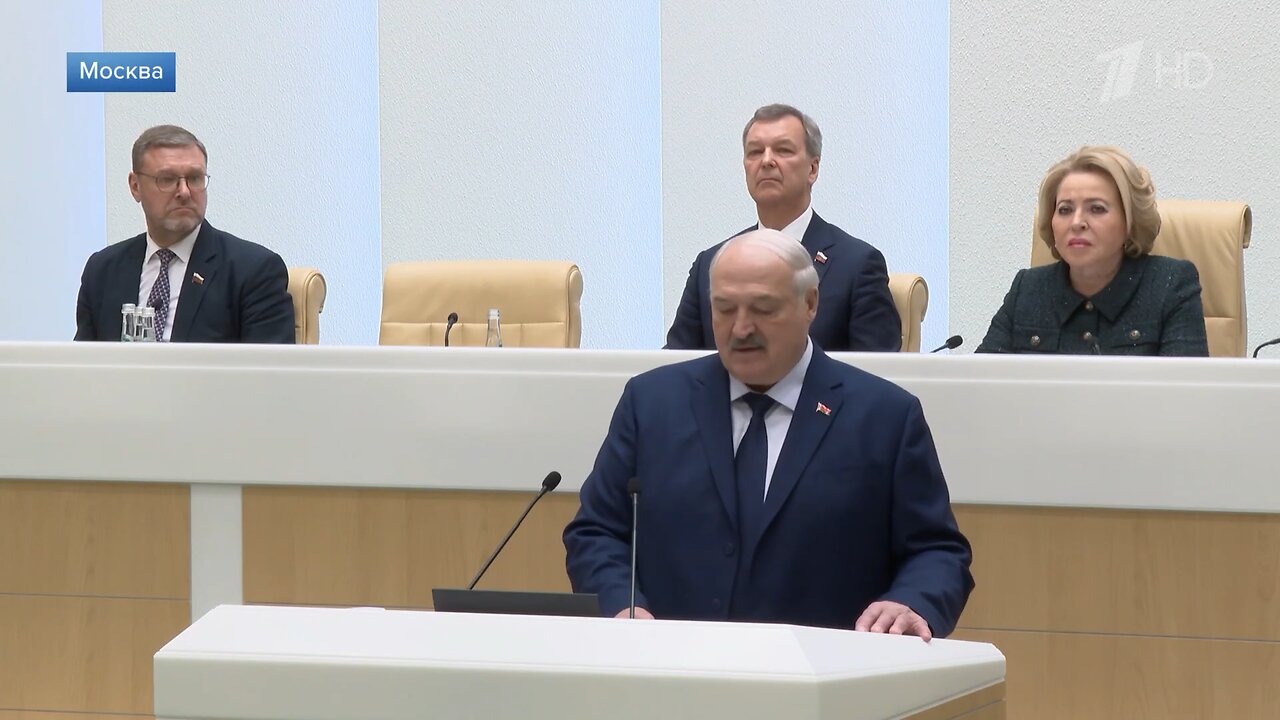 Насыщенный день в Совете Федерации начался с выступления белорусского лидера