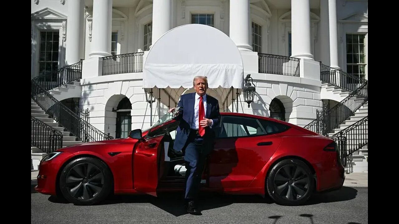 🚗 TRUMP TRIES TESLA! ⚡