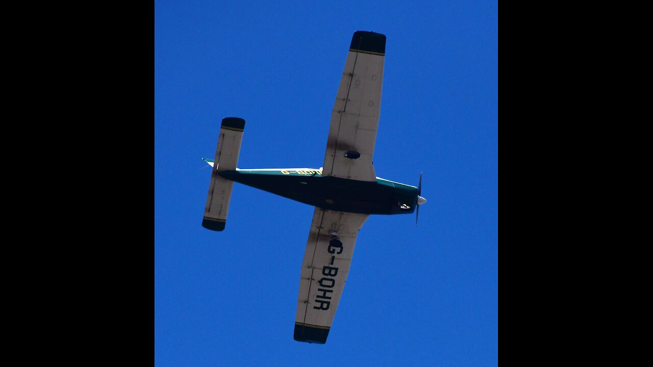 LORD KIRKHOPE NEARLY CRASHED INTO MY HOUSE UNSAFE FLY REPORT TO THE CAA: 40177
