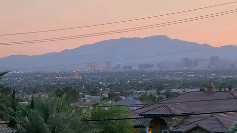 Did you see tonight's Las Vegas sunset? Check this out! 05.25.2025 #follow #lasvegas #travel #gaming