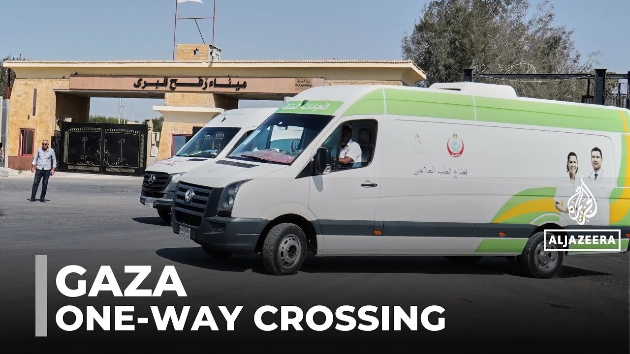 Israel accused of ‘manoeuvring’ as it says Gaza crossing open one way only