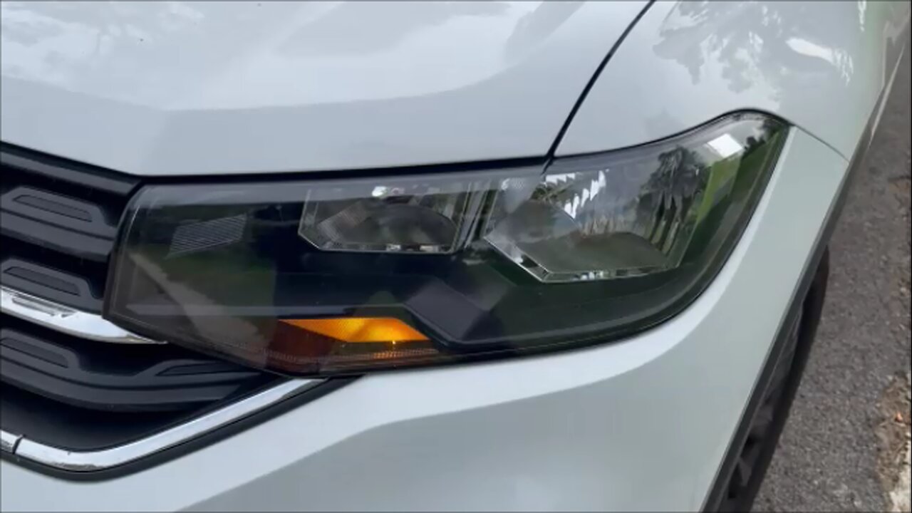 How to Replace the Front Left Indicator Bulb in a 2023 Volkswagen T-Cross