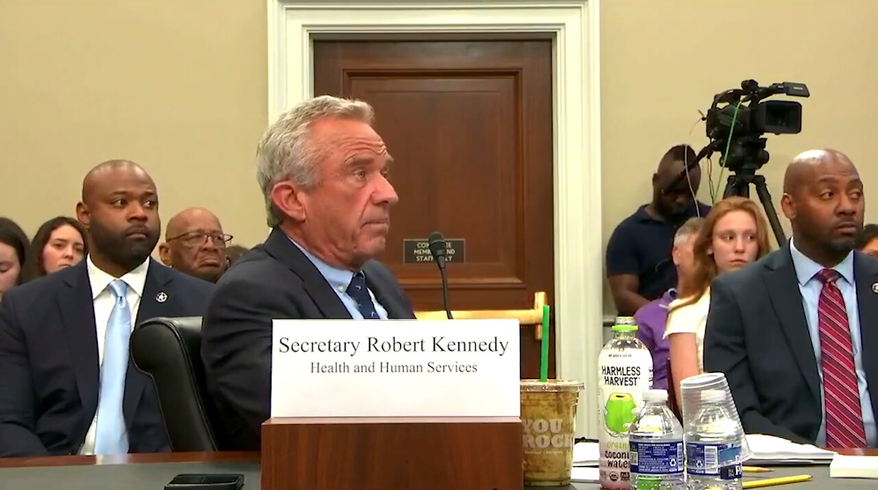 RFK Jr. OBLITERATES Dem When Asked THIS Question