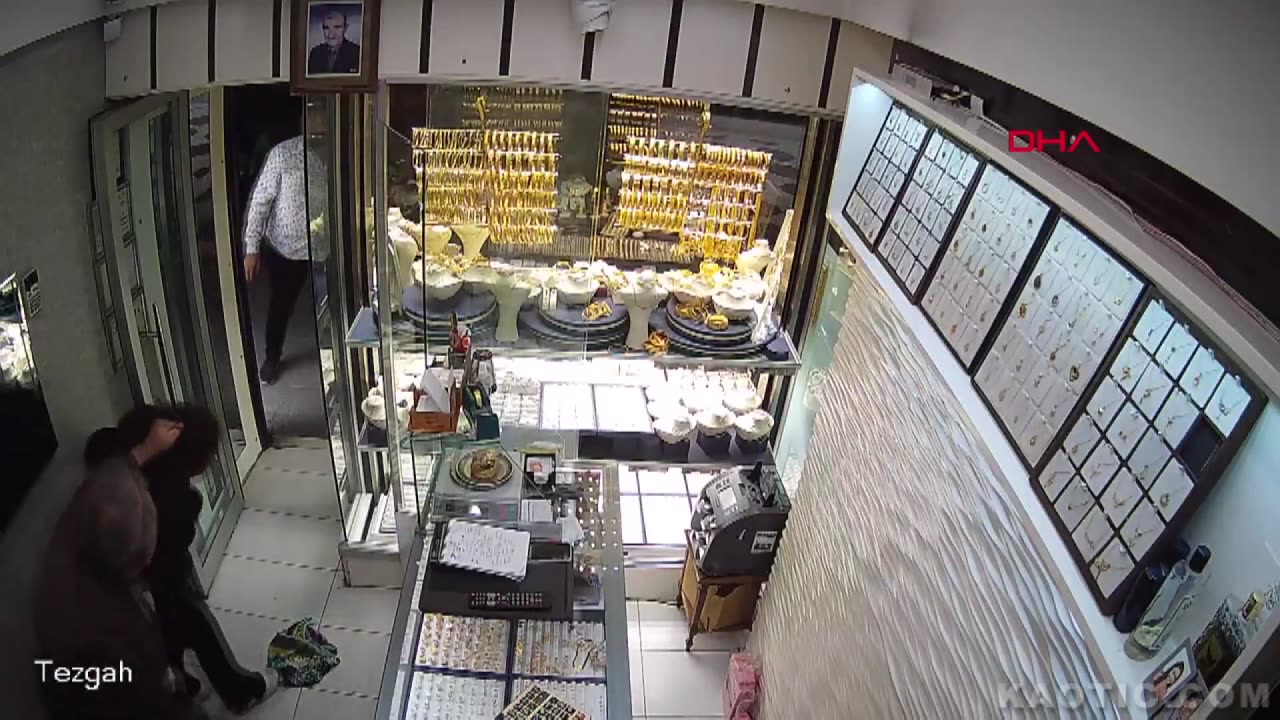 Stupid Womans Plan Backfires