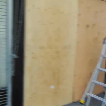 Peaceful Protests™ in Los Angeles - the City of Angeles means boarding up time