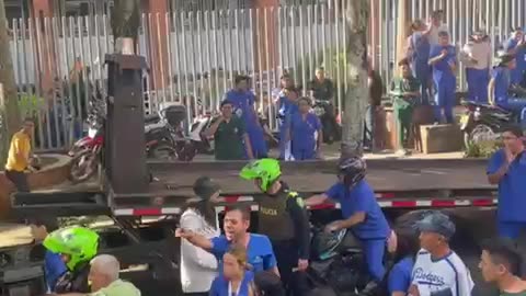 Video: operativo de tránsito terminó en disturbios cerca a la Universidad Cooperativa de Bucaramanga