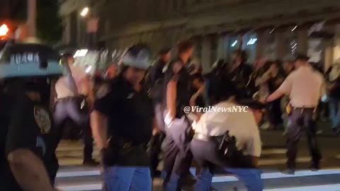 NYC: Anti-ICE rioters clashed with NYPD officers in Manhattan