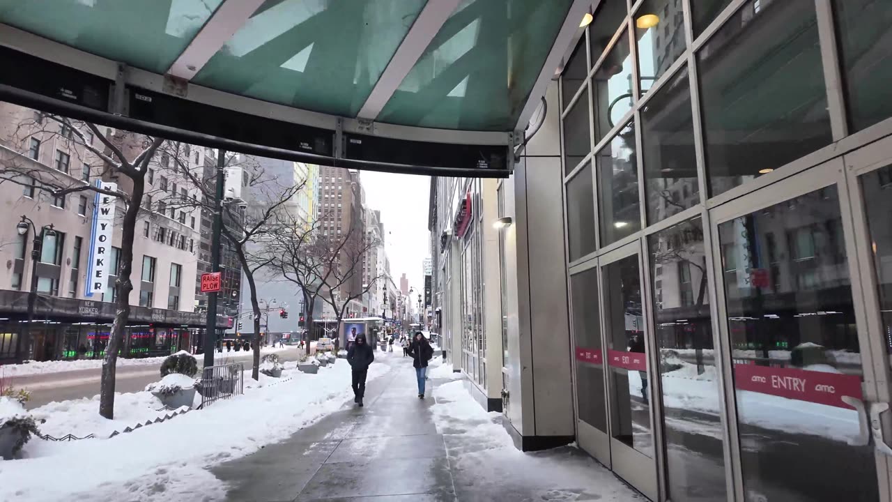 🗽 NYC Live 🔴 Walk (Chat on YouTube)