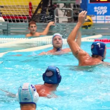 ⏳ . . . . . . #time #slowmotion #art #dance #precision #water #mindfulness #relax #physique #sport #